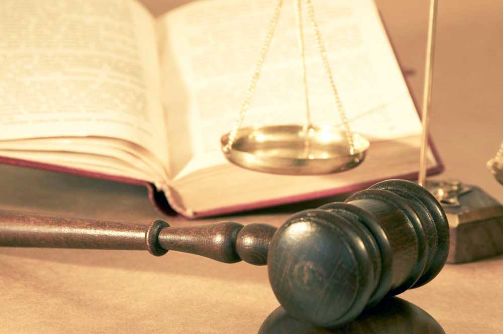 Gavel-Book